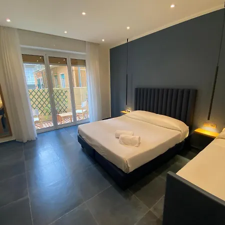 Ξενοδοχείο Garden 3*