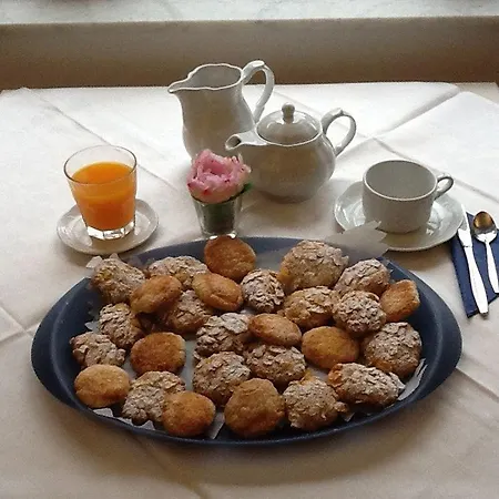 花园酒店 3* 莱万托