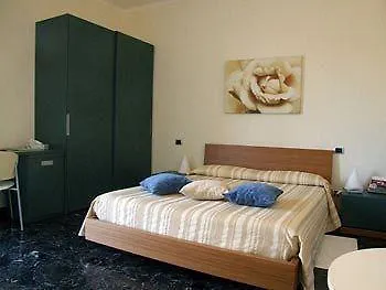 מלון Garden לבנטו