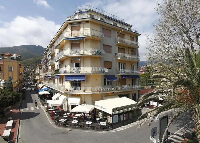 מלון Garden לבנטו