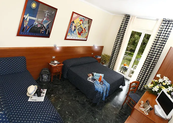 Garden Hotell 3*