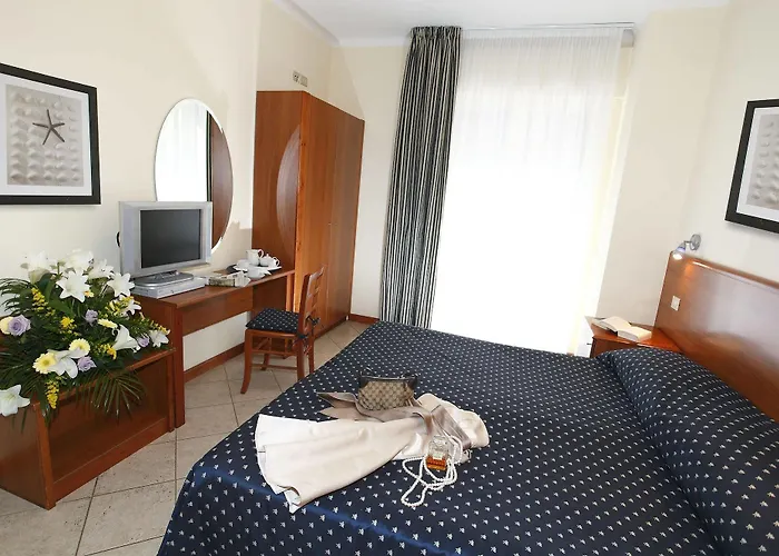 Garden Hotell 3*