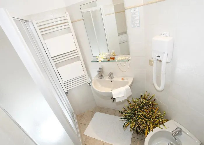 Garden מלון לבנטו